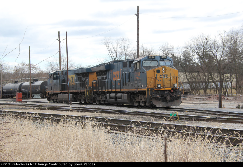 CSX 3254 and 5307 at the Hanover yard